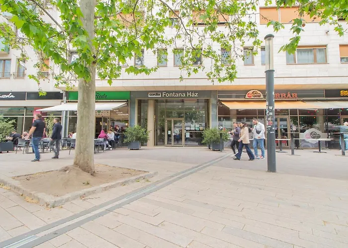 Lägenhet Spring House With Free Private Parking Budapest
