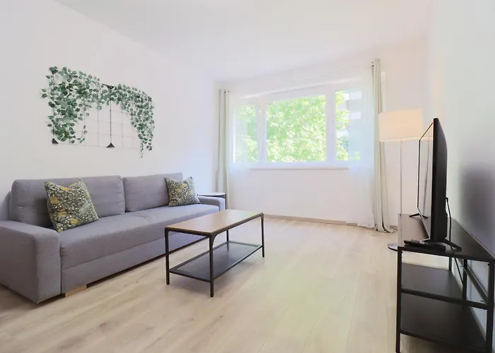 Lägenhet Spring House With Free Private Parking *