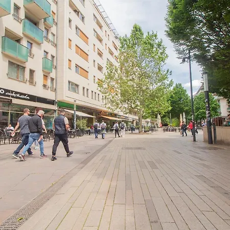 아파트 Spring House With Free Private Parking