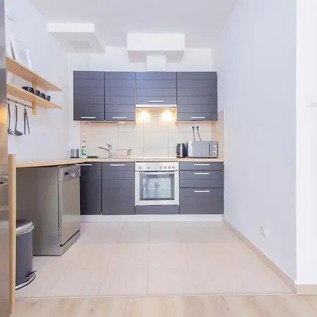 아파트 Spring House With Free Private Parking *